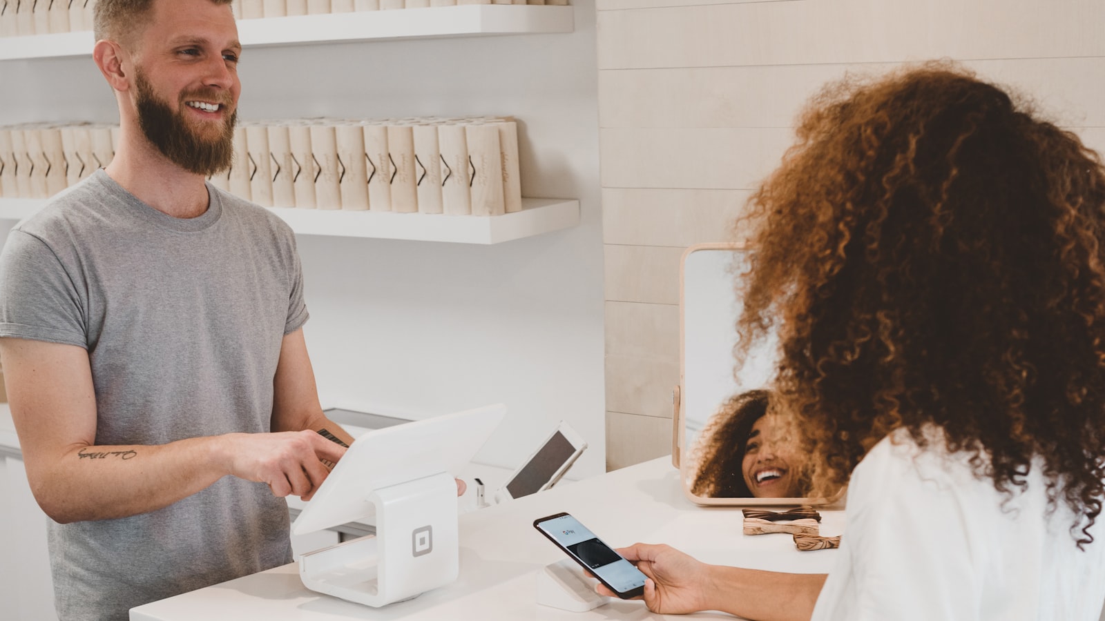 PrestaShop vs Shopify: comparativa para ecommerce europeo (2026)